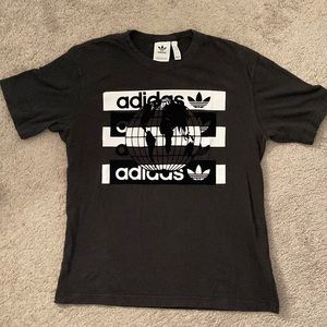 Adidas mens size S t shirt